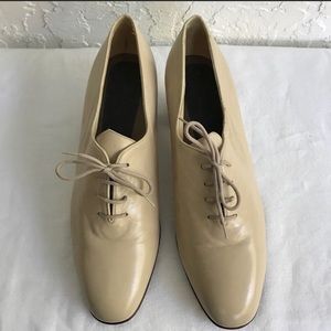 Vintage custom made traditional Italian oxfords.